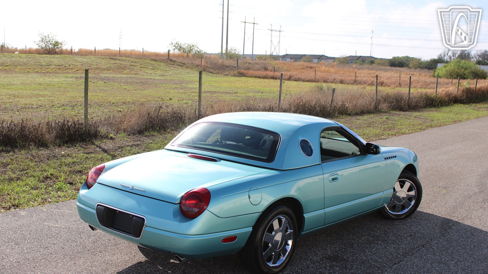 Used 2002 Ford Thunderbird image 12