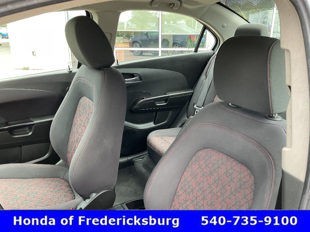 Used 2020 Chevrolet Sonic LT w/ Convenience Package FWD image 25