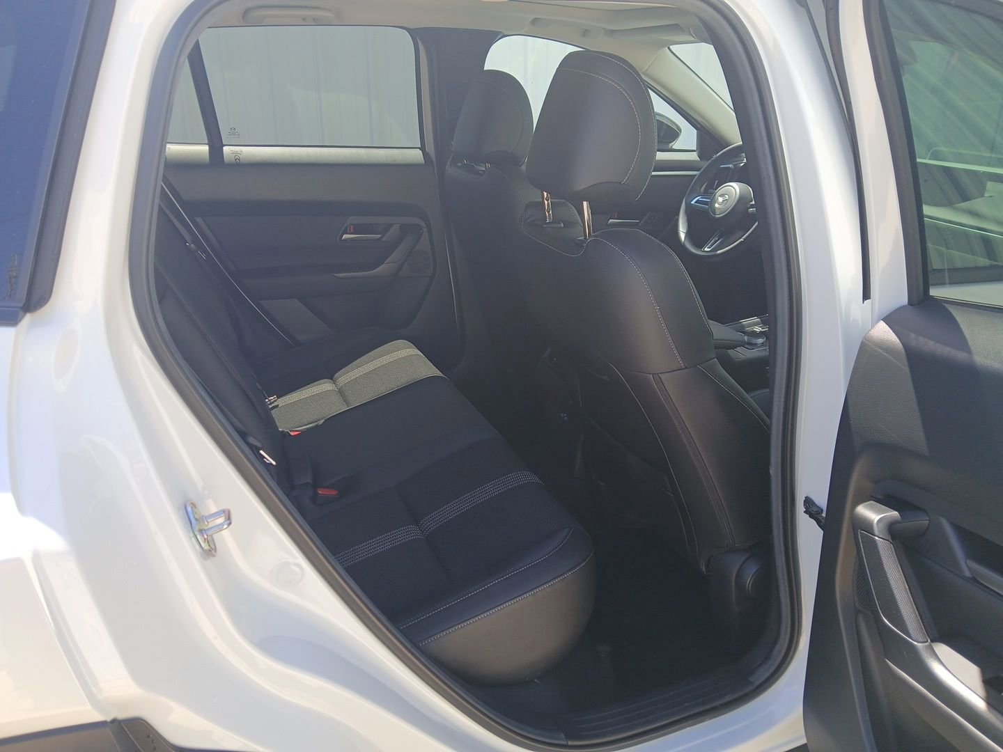 Certified 2025 MAZDA CX-50 AWD 2.5 S w/ Premium Package image 16