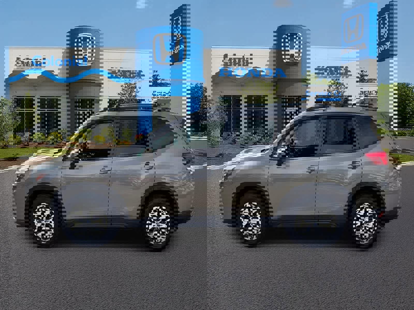 Used 2019 Subaru Forester Premium image 3