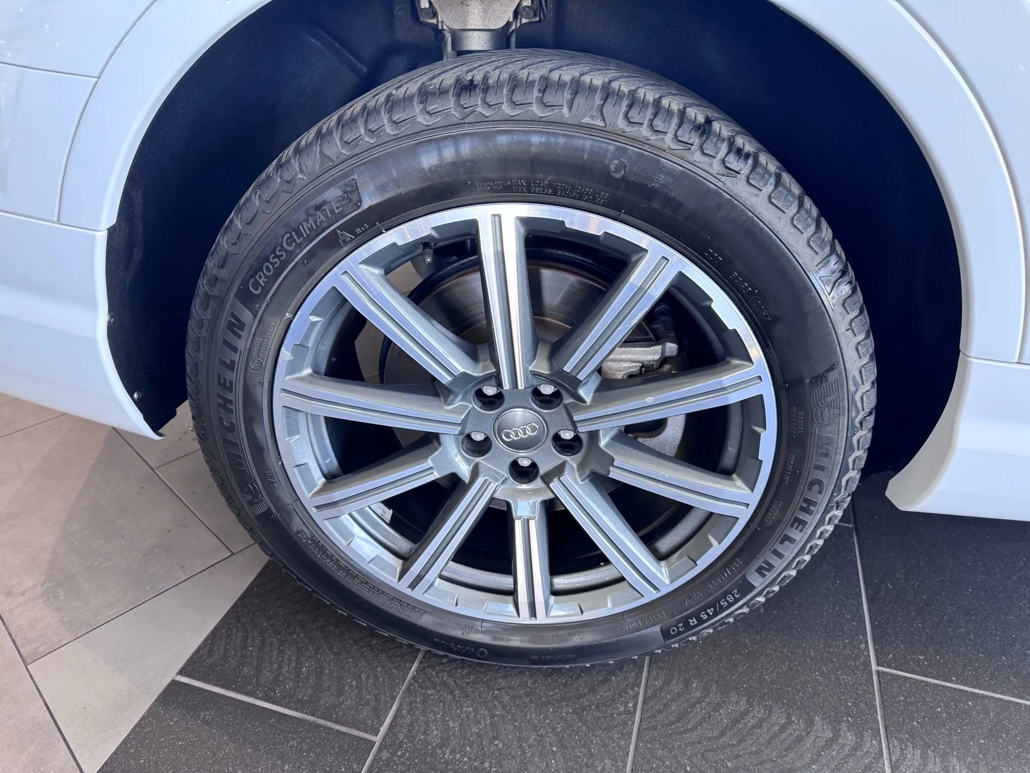 Used 2017 Audi Q7 2.0T Premium Plus w/ Premium Plus Package image 46