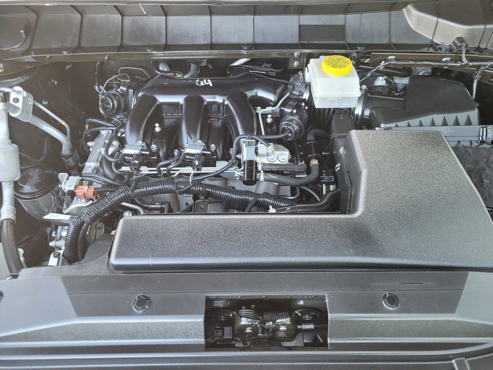 Used 2024 Nissan Pathfinder SV image 30