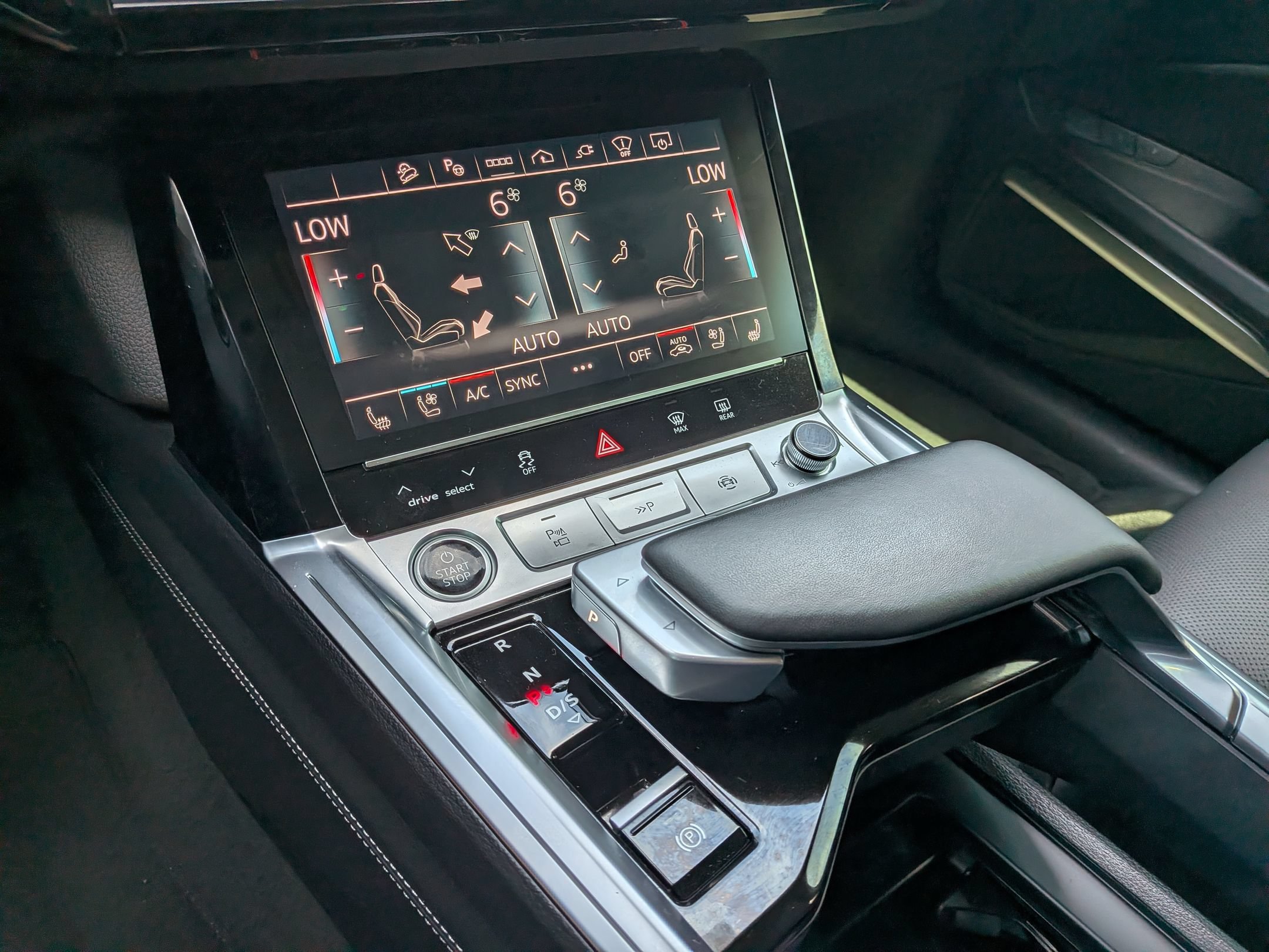 Used 2024 Audi Q8 e-tron Premium Plus w/ Prestige Package AWD/4WD image 20