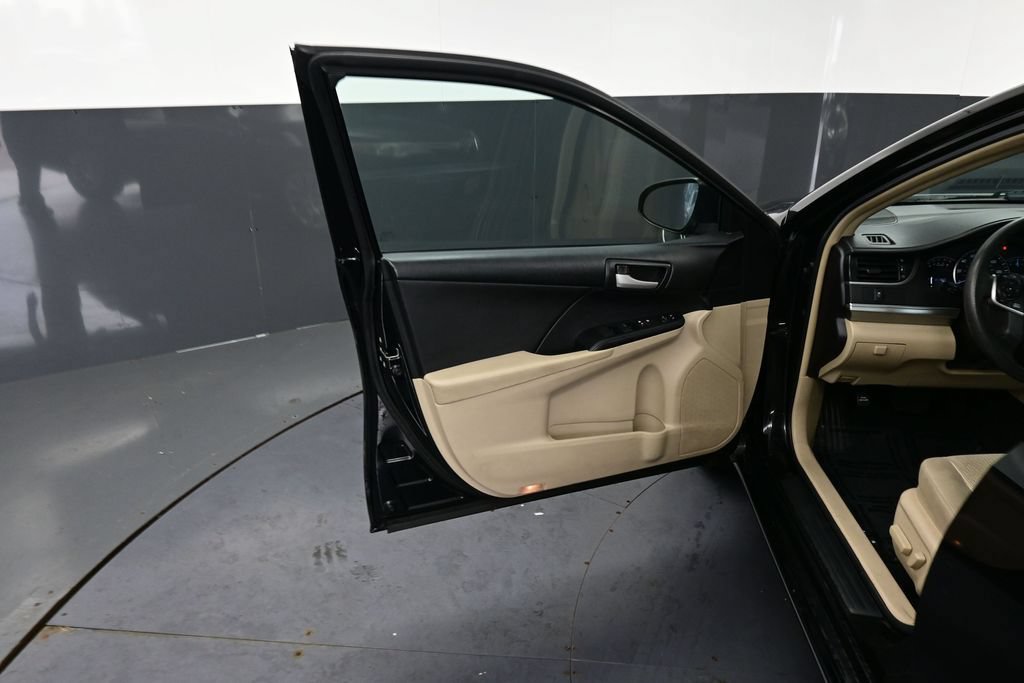 Used 2014 Toyota Camry LE FWD image 20