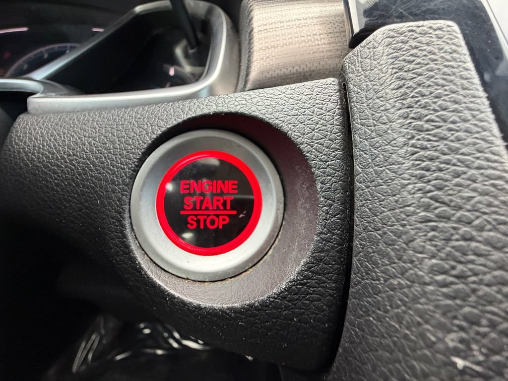 Used 2019 Honda Civic Touring image 25