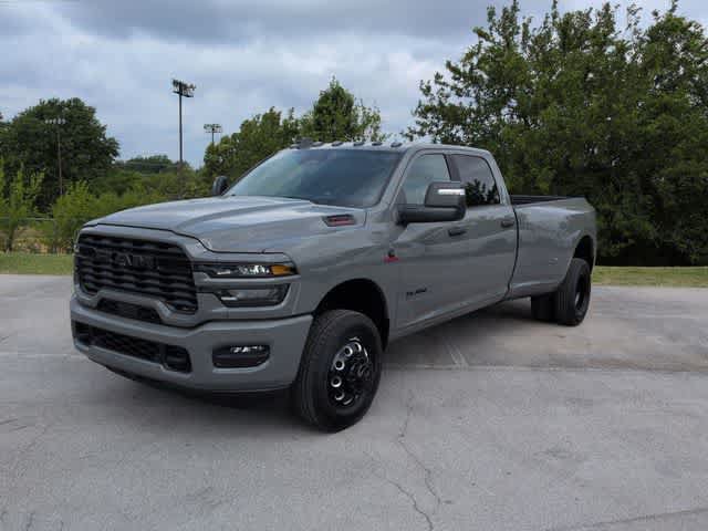 New 2026 RAM 3500 Big Horn AWD/4WD image 4