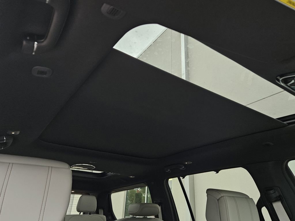 New 2026 Jeep Grand Wagoneer Summit AWD/4WD image 9