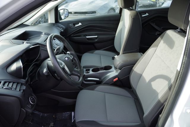 Used 2017 Ford C-MAX SE image 16