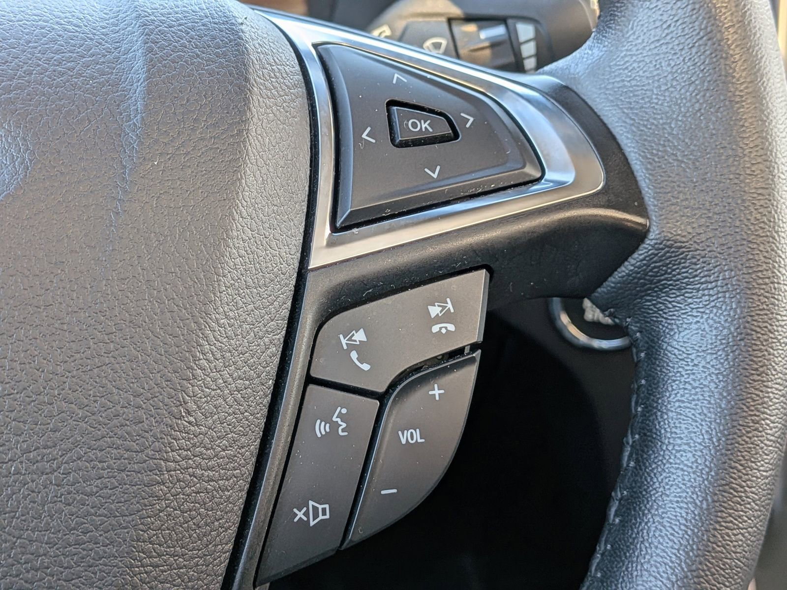 Certified 2024 Ford Edge SEL w/ Convenience Package image 31