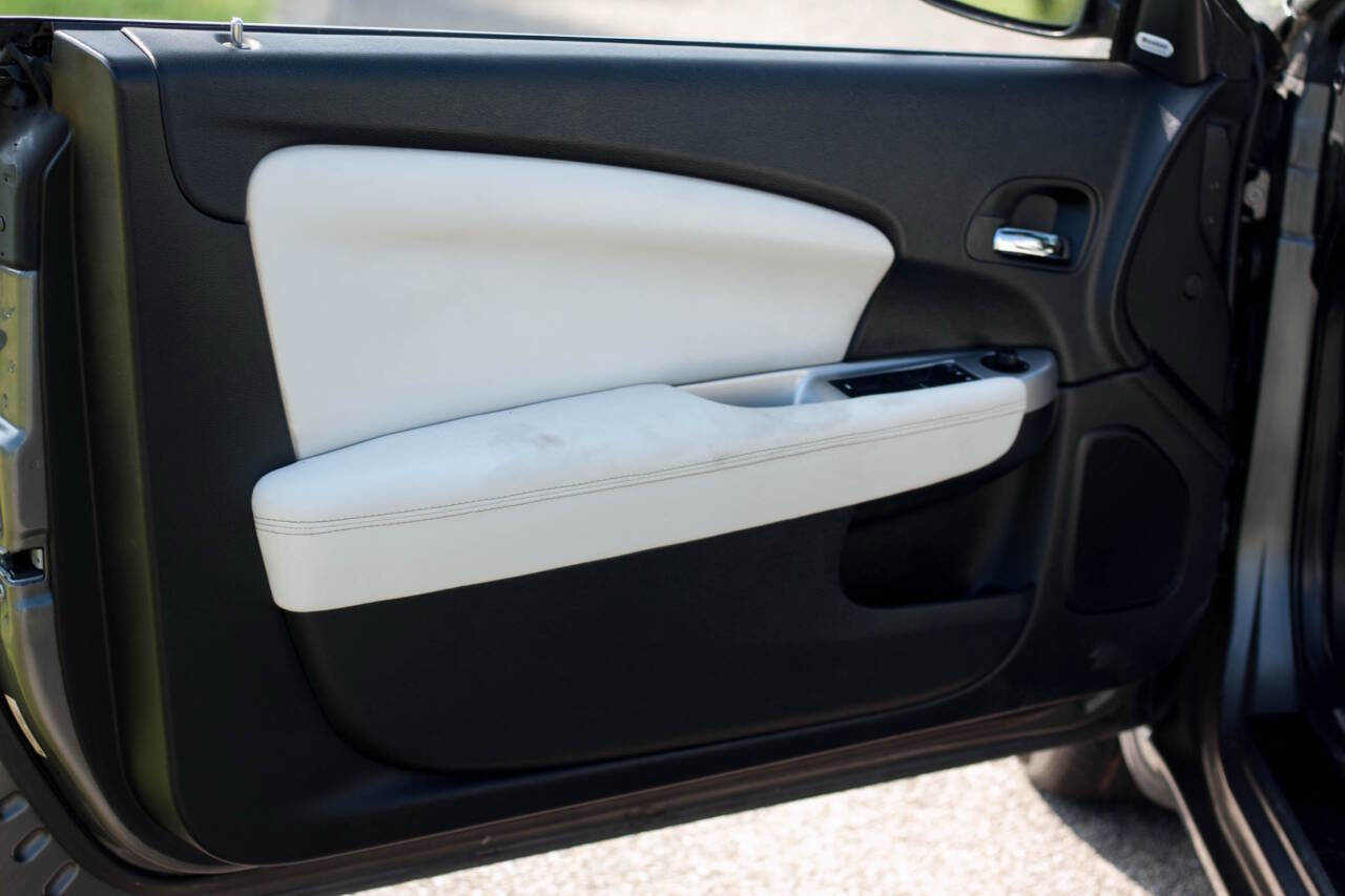 Used 2012 Chrysler 200 Limited image 13