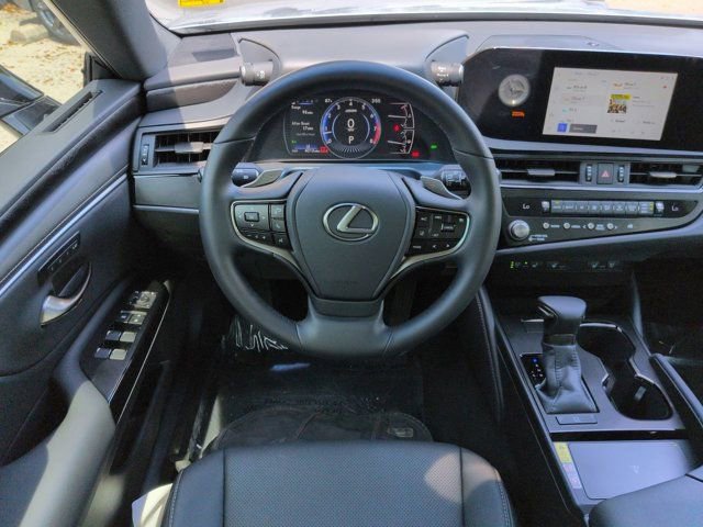 Certified 2025 Lexus ES 350 w/ Premium Package FWD image 17