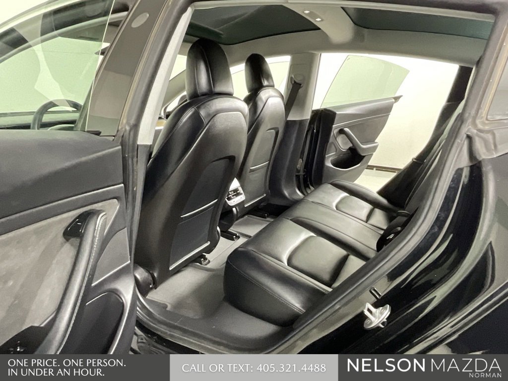 Used 2019 Tesla Model 3 Standard Range Plus image 12