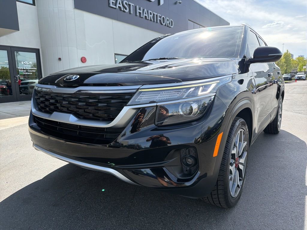 Certified 2021 Kia Seltos S AWD/4WD image 3