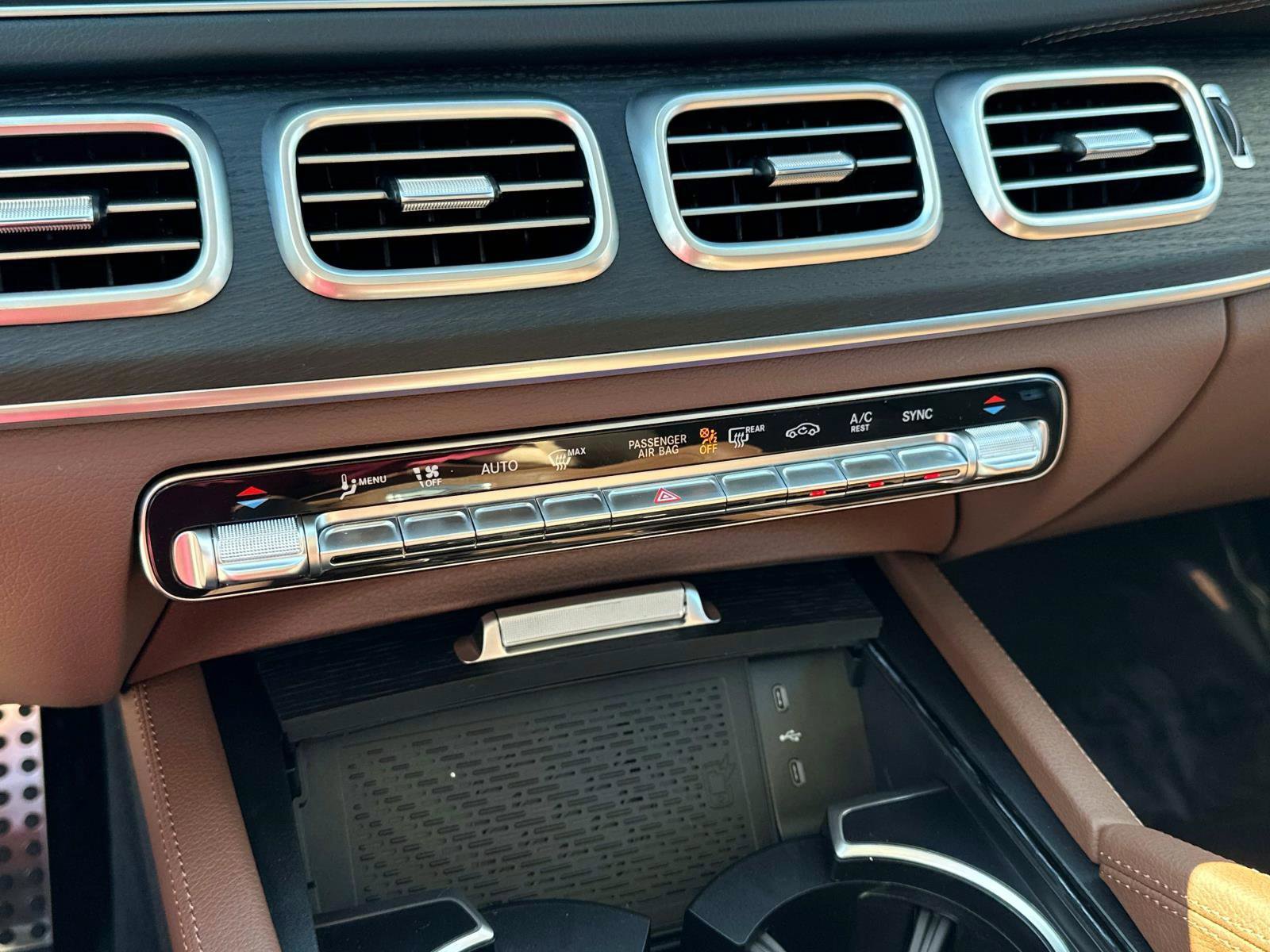 New 2026 Mercedes-Benz GLS 450 4MATIC image 23