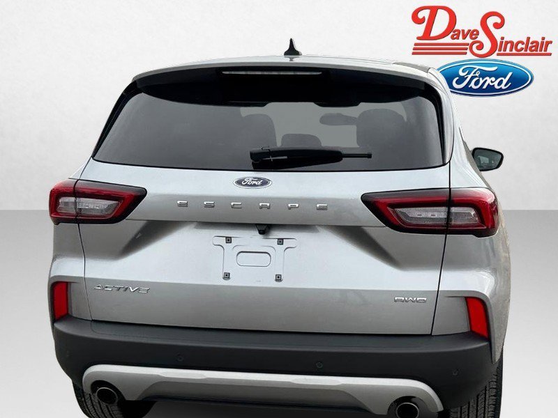 Used 2023 Ford Escape Active w/ Tech Pack #2 AWD/4WD image 8