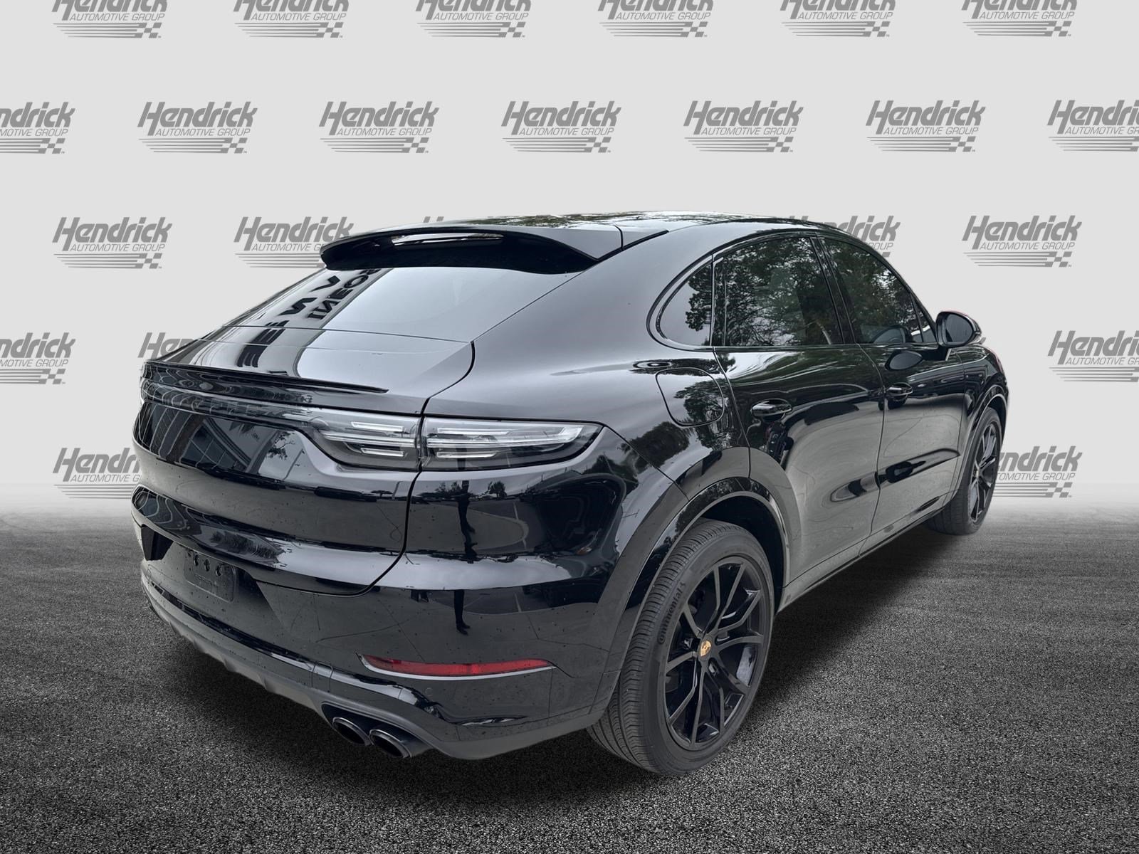 Used 2022 Porsche Cayenne S Platinum image 9