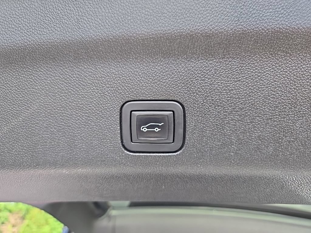 Used 2023 GMC Yukon Denali Ultimate AWD/4WD image 68