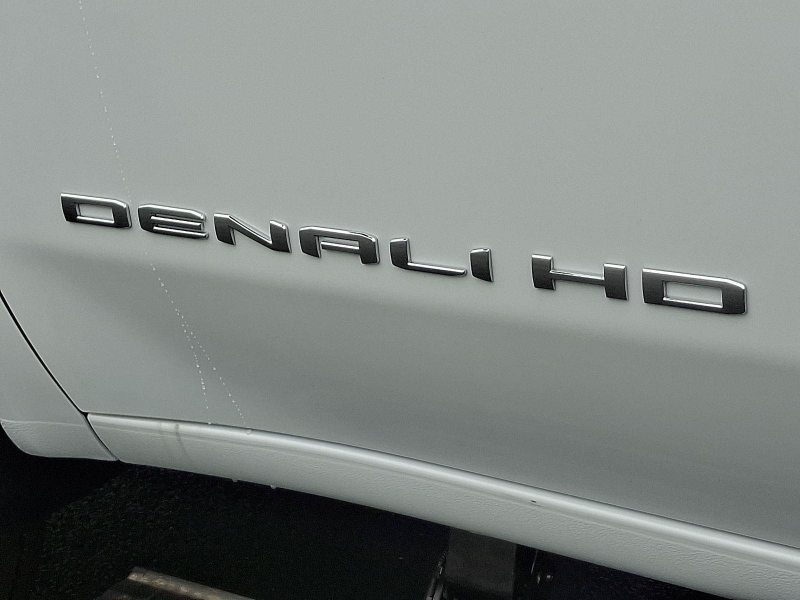 New 2026 GMC Sierra 2500 Denali w/ Denali Reserve Package AWD/4WD image 12