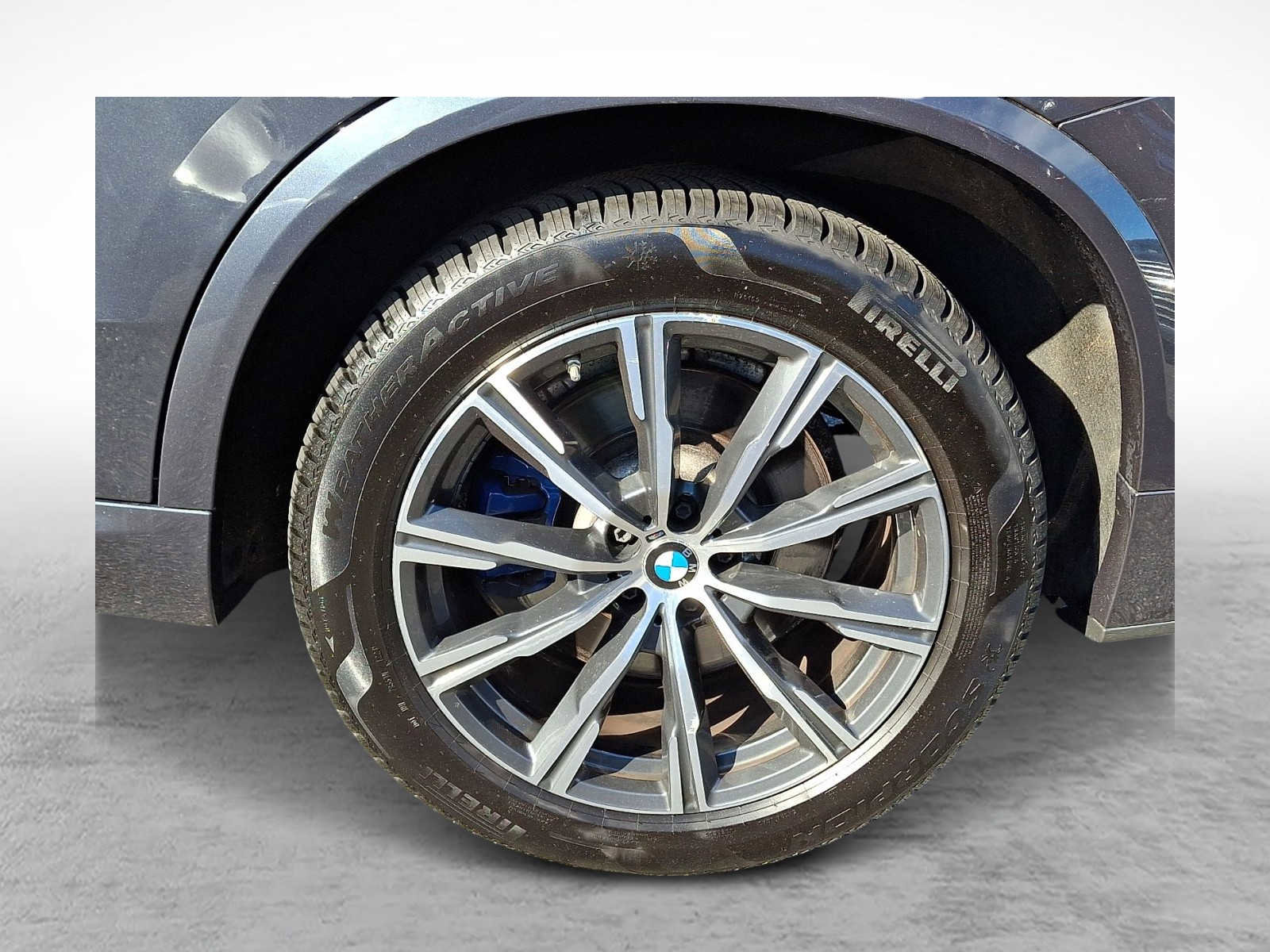 Used 2020 BMW X5 xDrive40i w/ M Sport Package AWD/4WD image 6
