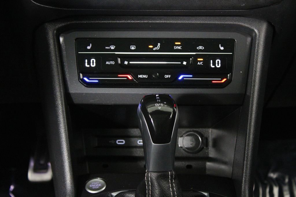 Used 2022 Volkswagen Tiguan SE R-Line image 21
