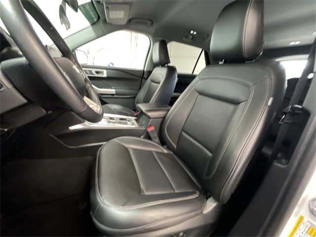 Used 2023 Ford Explorer XLT w/ Equipment Group 202A image 19