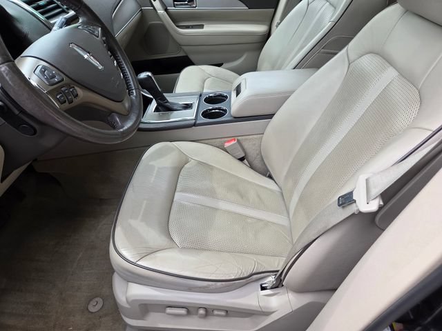 Used 2015 Lincoln MKX AWD w/ Equipment Group 101A image 16
