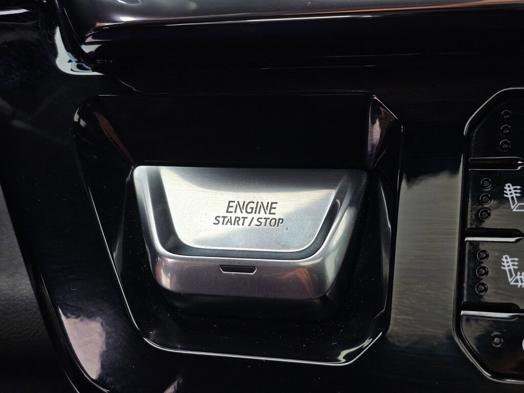Certified 2026 GMC Sierra 1500 Denali Ultimate AWD/4WD image 36