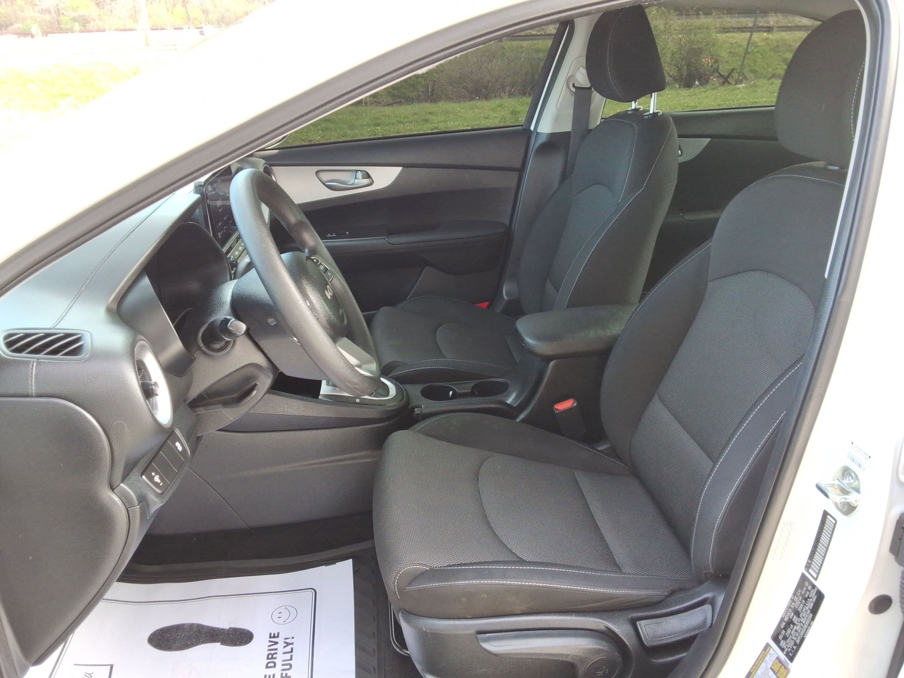 Used 2024 Kia Forte LX image 26