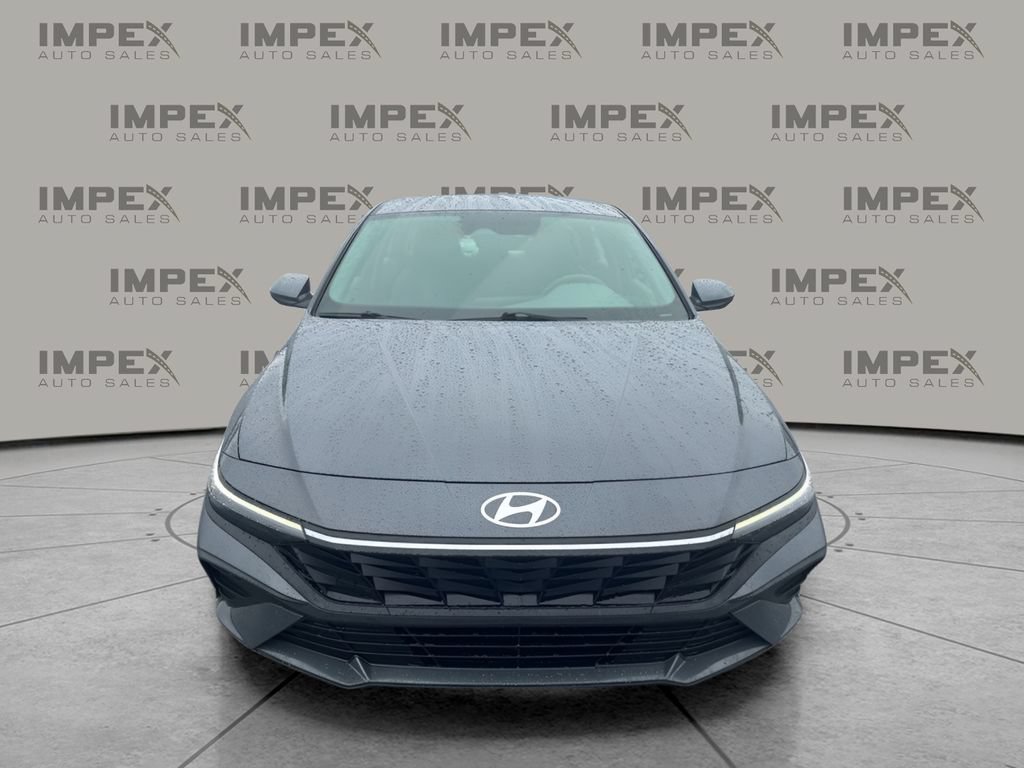 Used 2024 Hyundai Elantra SEL FWD image 8