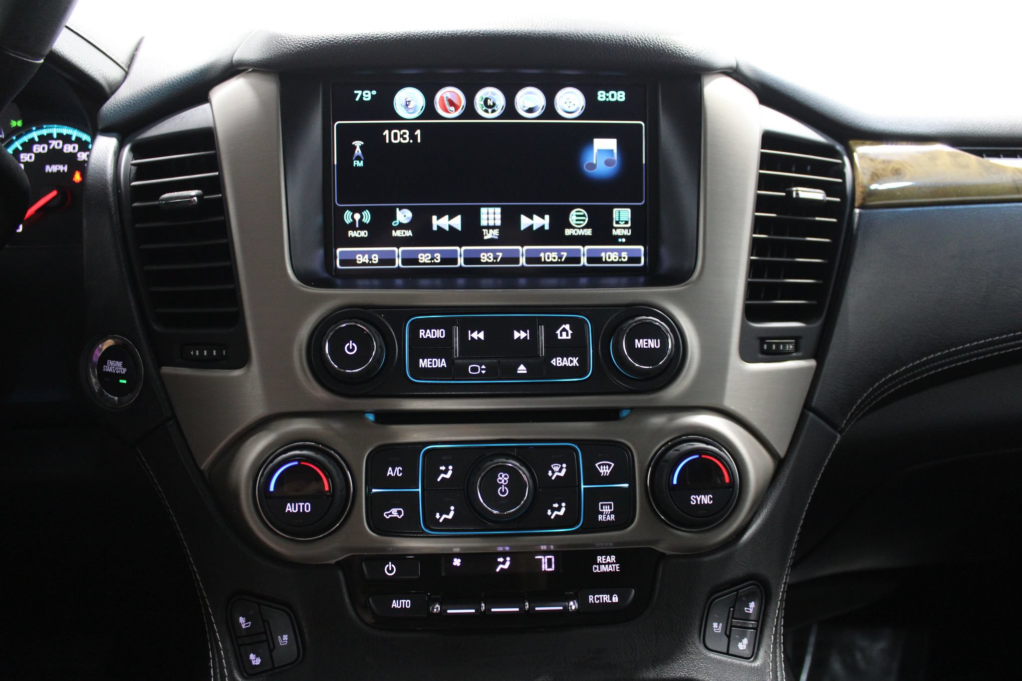 Used 2017 GMC Yukon Denali w/ Open Road Package AWD/4WD image 33