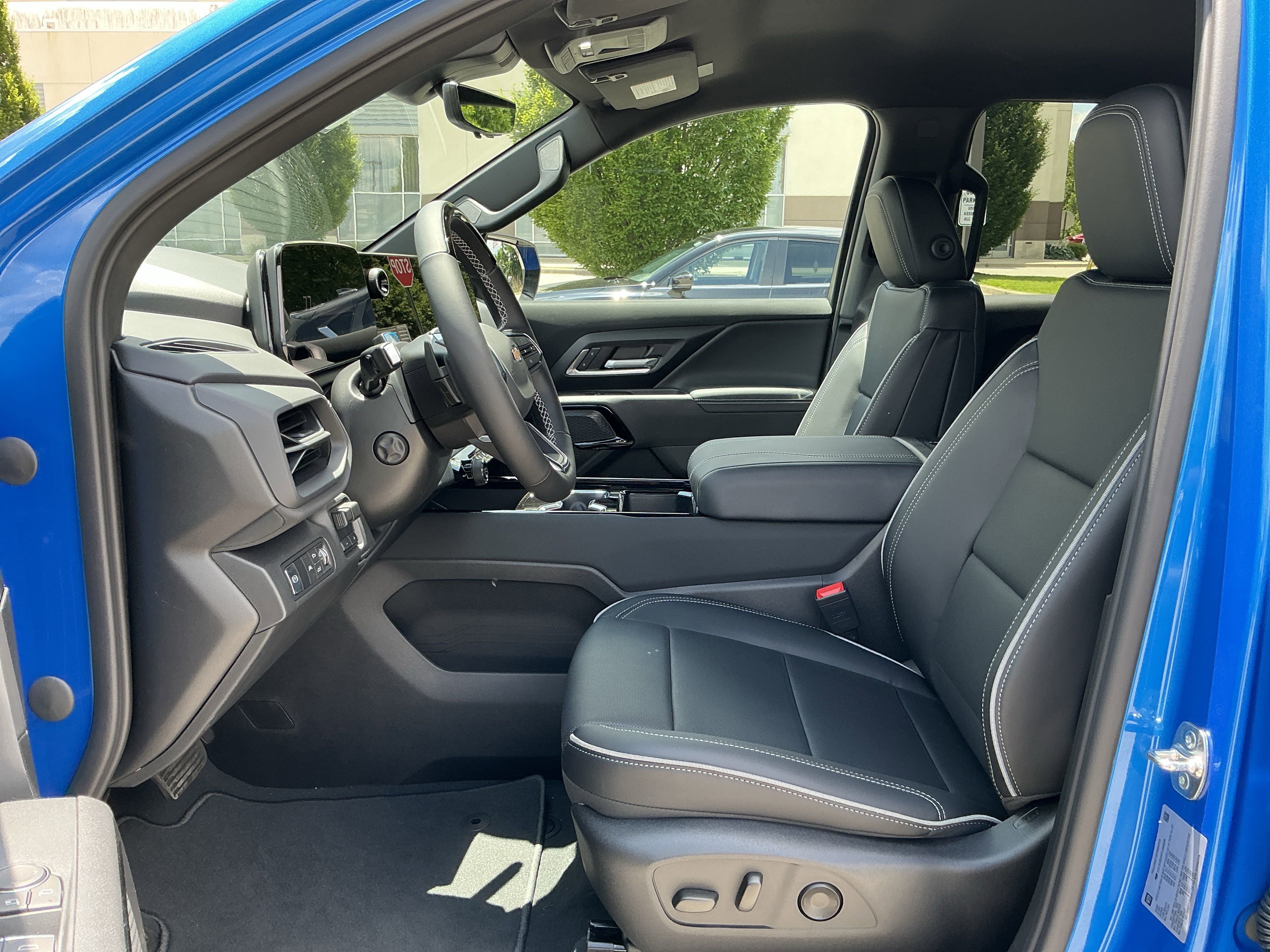 New 2026 Chevrolet Silverado EV LT w/ Premium Package image 11