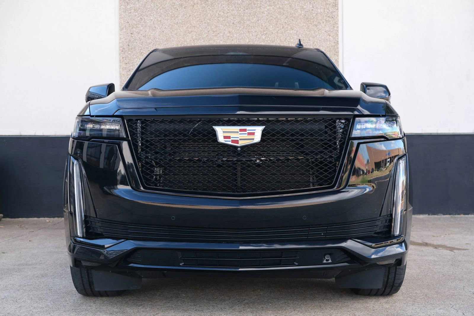 Used 2021 Cadillac Escalade ESV Sport w/ Driver Assist Tech Package RWD image 2