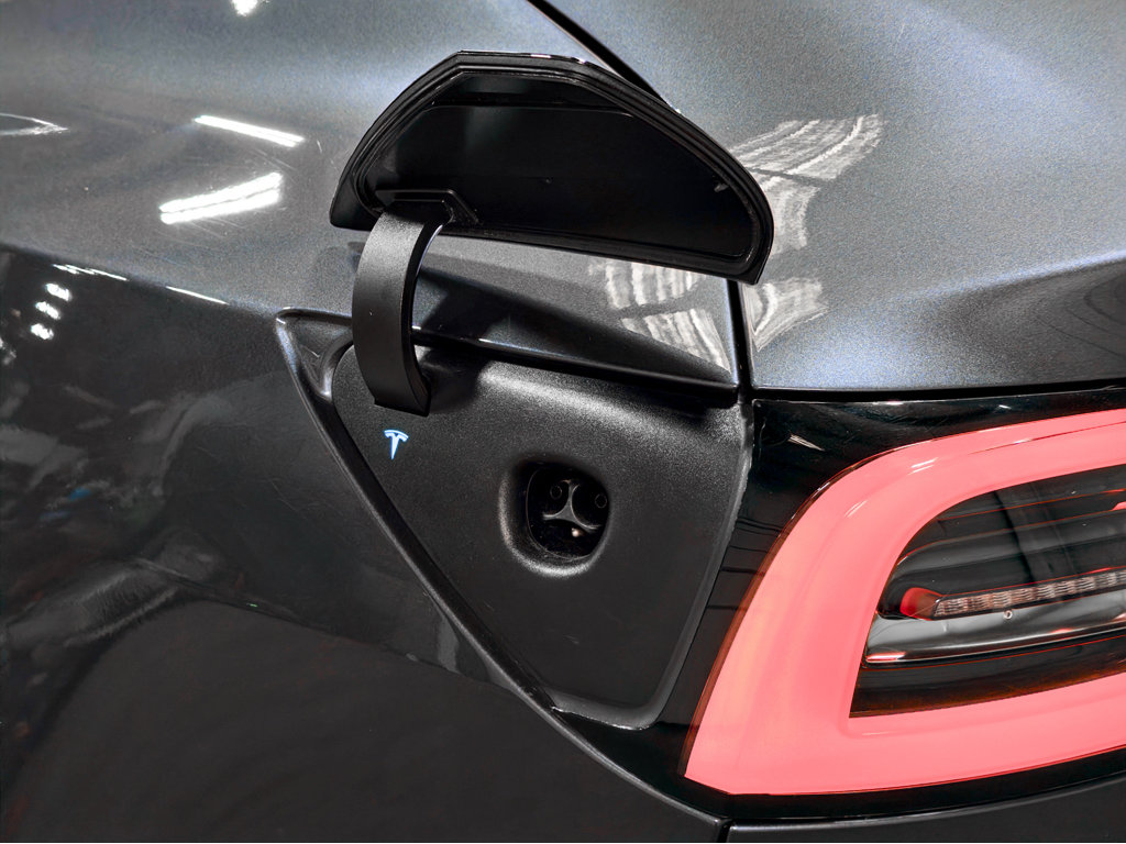 Used 2020 Tesla Model 3 Long Range image 5