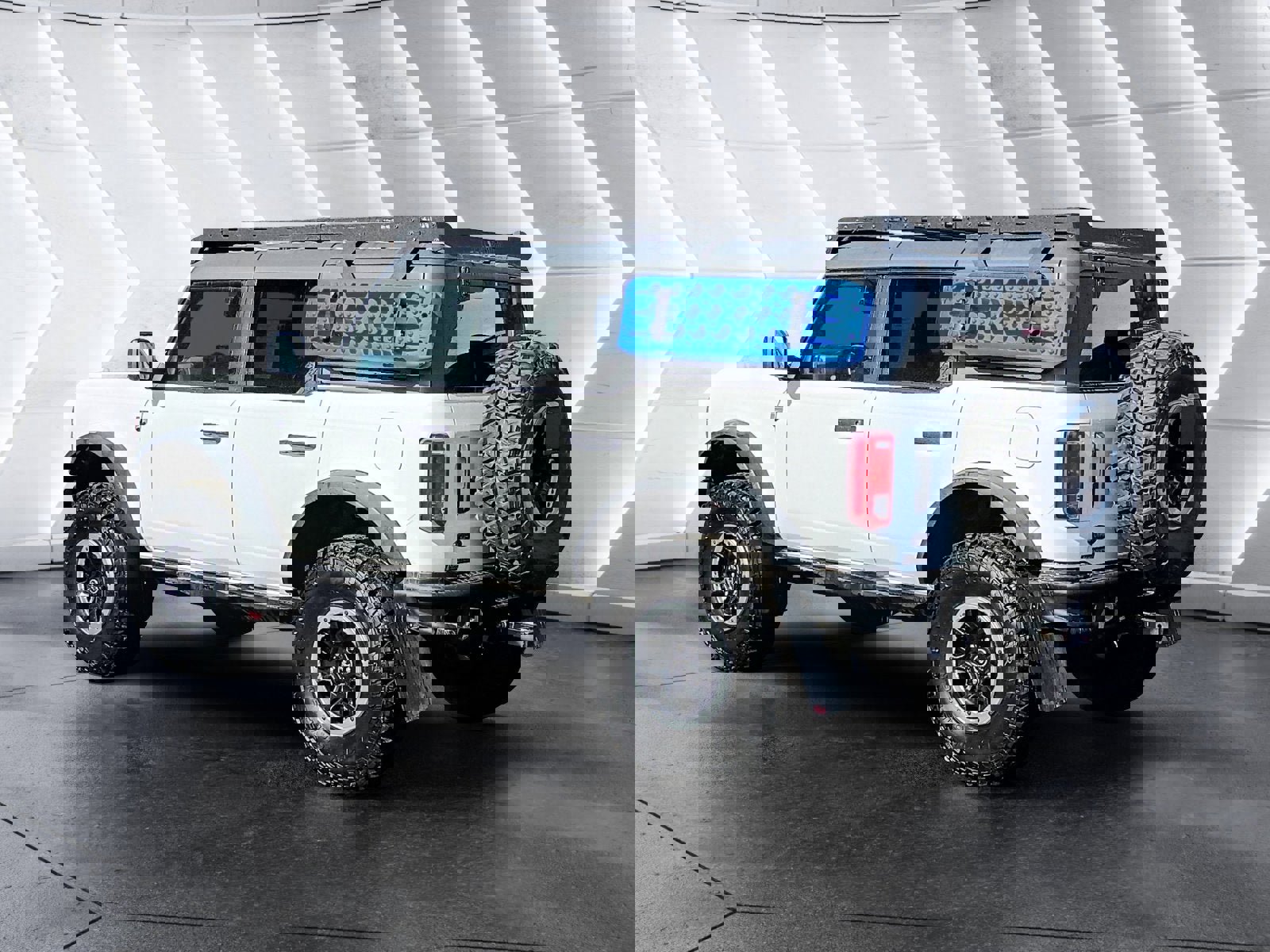 Used 2023 Ford Bronco Big Bend w/ Sasquatch Package image 4