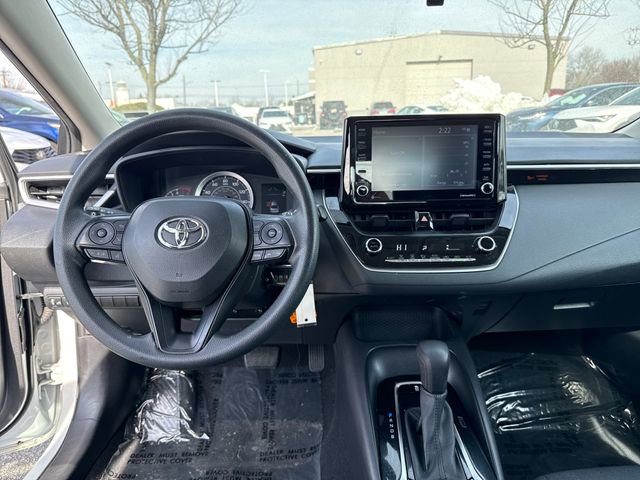 Used 2022 Toyota Corolla LE image 11