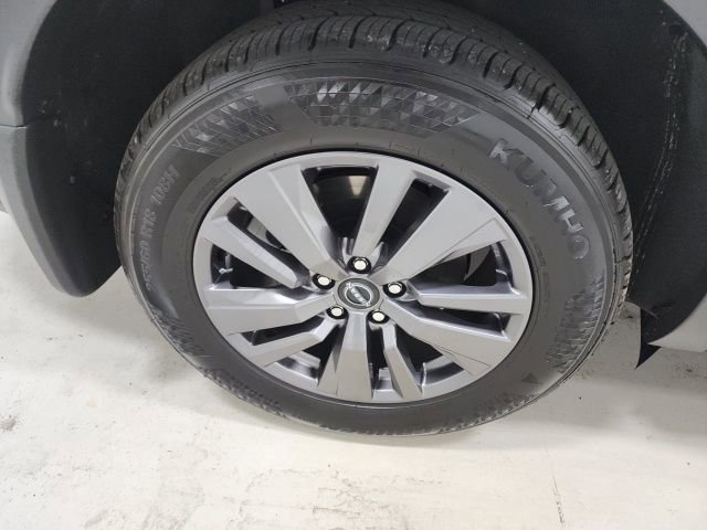 Used 2023 Nissan Pathfinder SV w/ SV Premium Package image 14