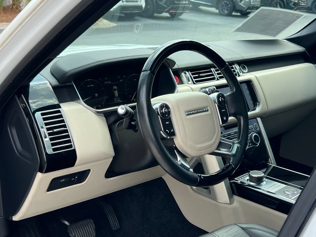 Used 2014 Land Rover Range Rover HSE AWD/4WD image 5