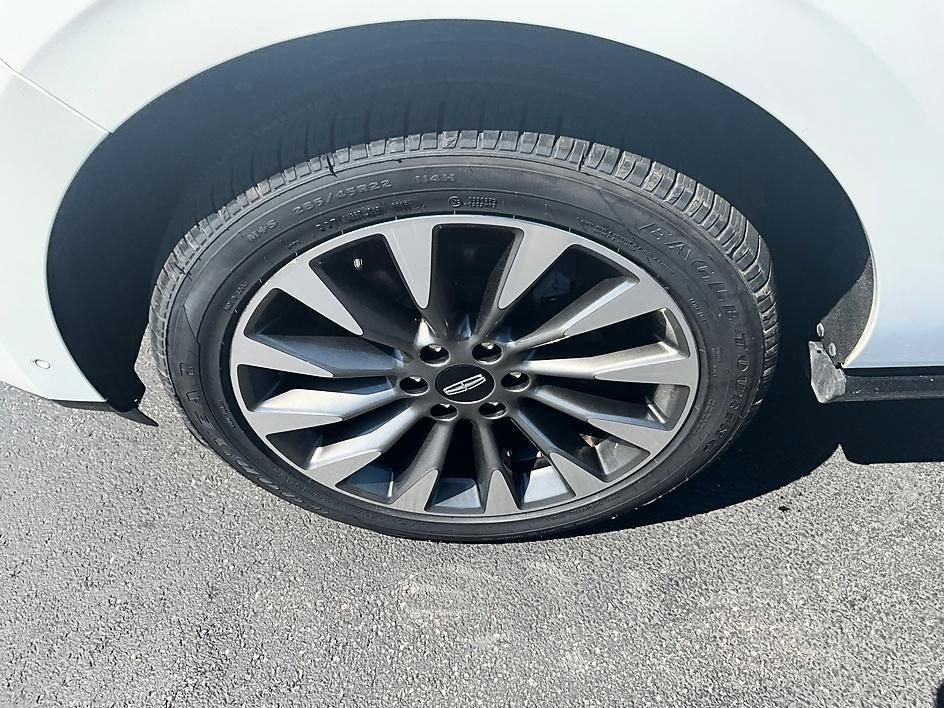 Used 2020 Lincoln Navigator Reserve w/ Luxury Package AWD/4WD image 11