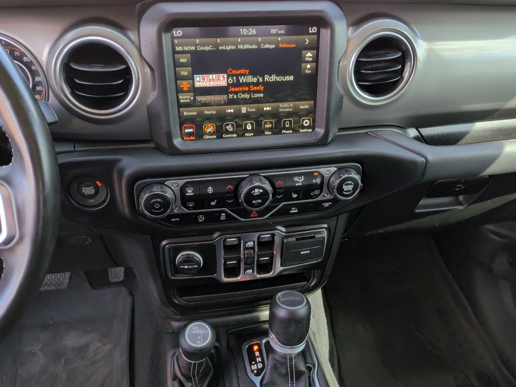 Used 2022 Jeep Gladiator Overland w/ LED Lighting Group AWD/4WD image 25