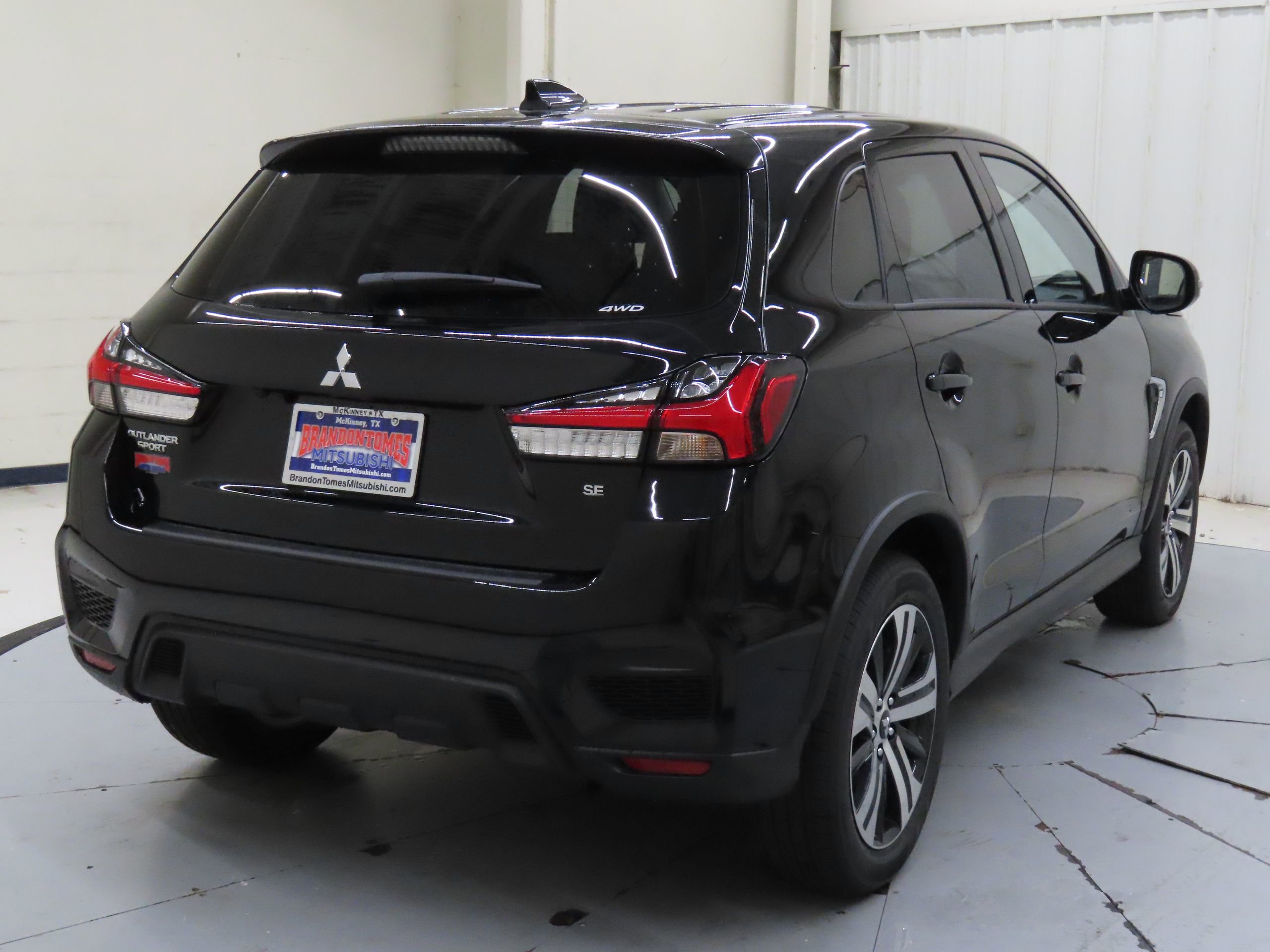 New 2025 Mitsubishi Outlander Sport SE image 3