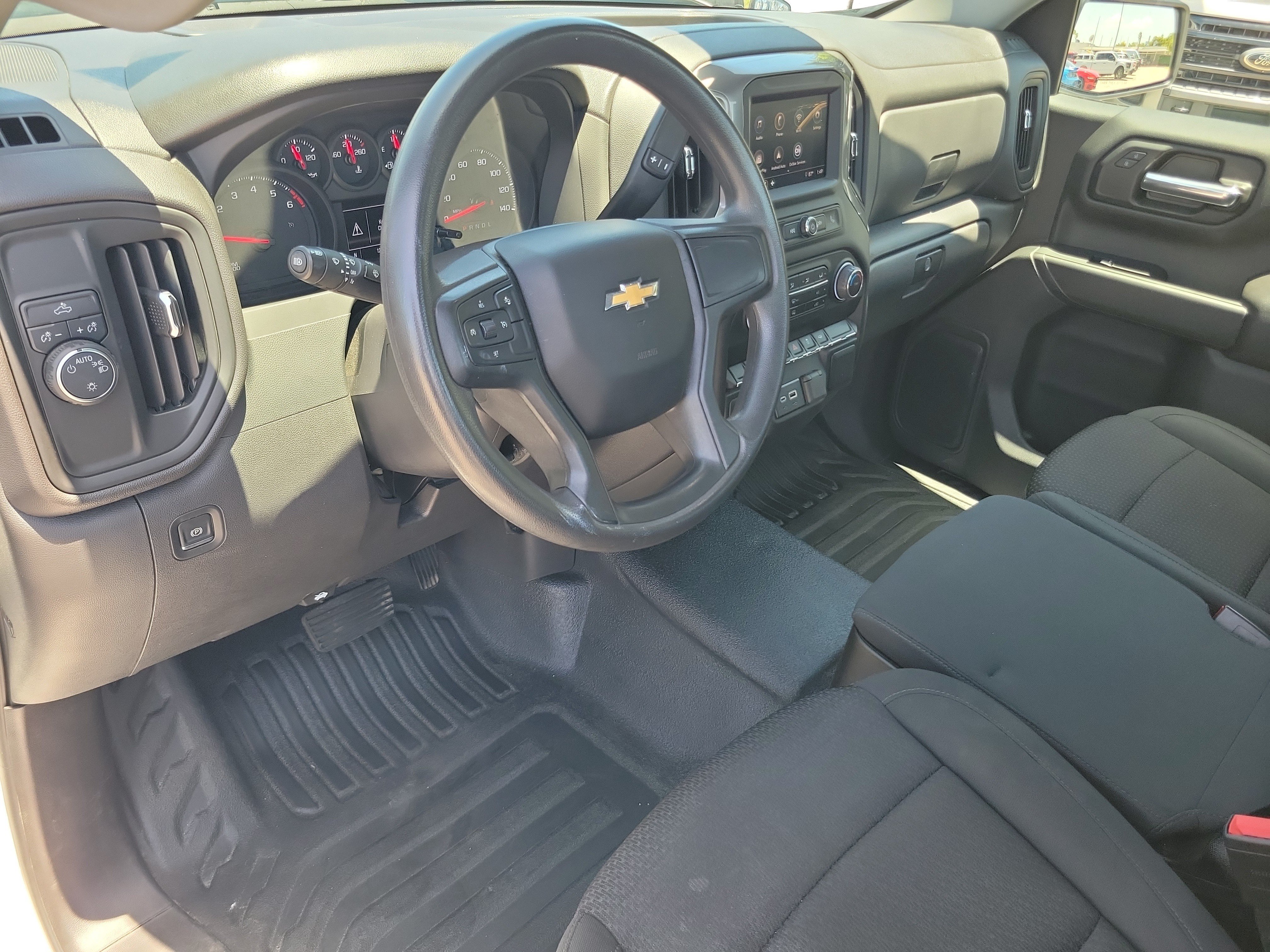 Used 2025 Chevrolet Silverado 1500 W/T RWD image 9