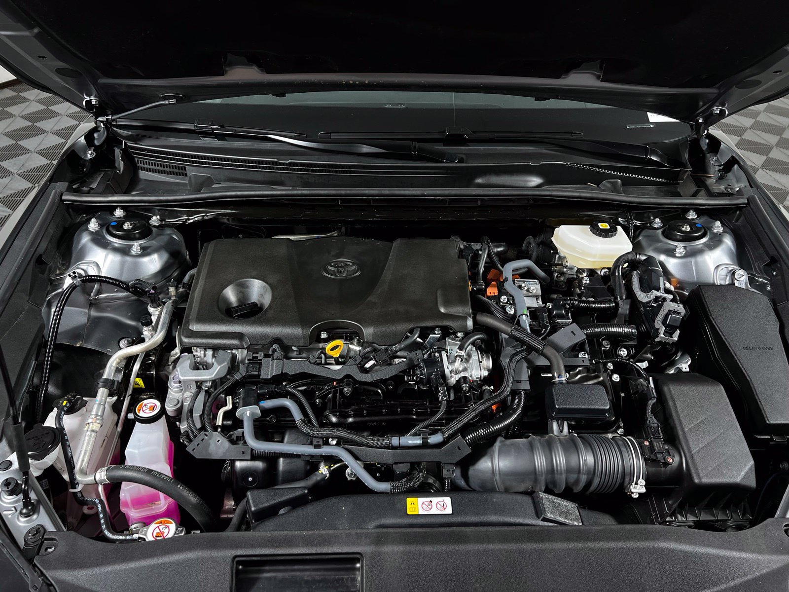 Certified 2026 Toyota Camry SE FWD image 9