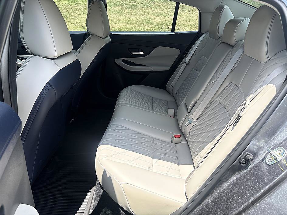 Certified 2026 Nissan Sentra SL w/ Floor Mat Package FWD image 22
