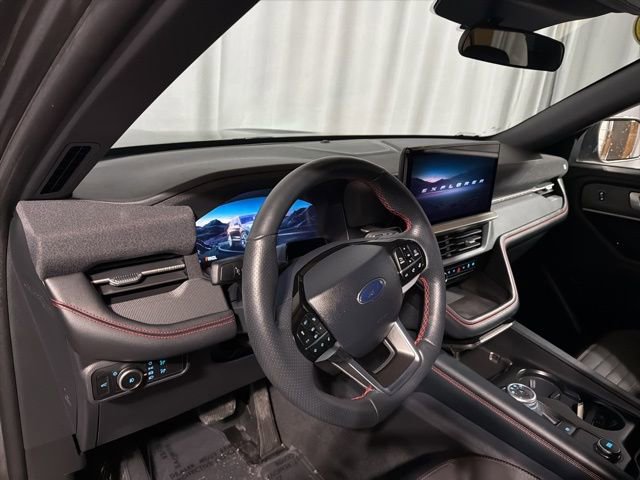 Used 2025 Ford Explorer ST-Line image 10