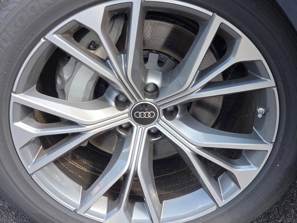 New 2026 Audi Q8 Prestige AWD/4WD image 10