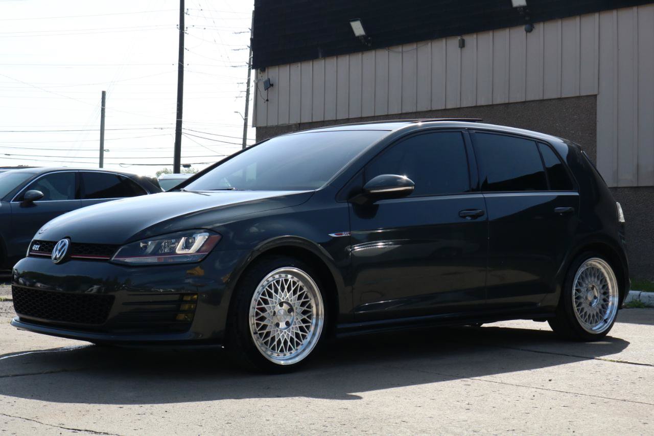 Used 2015 Volkswagen GTI SE w/ Lighting Package (SEL) FWD image 17
