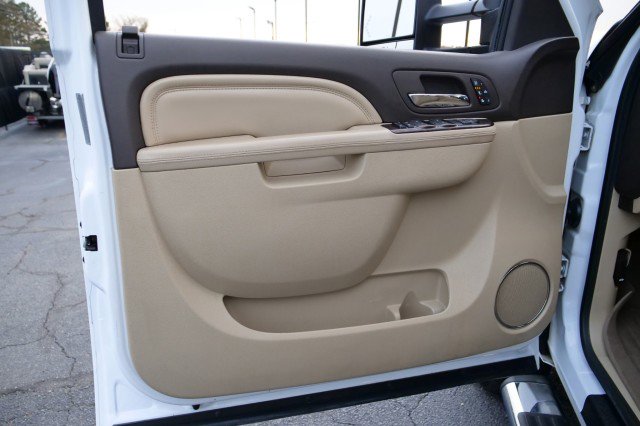 Used 2011 GMC Sierra 3500 Denali image 22