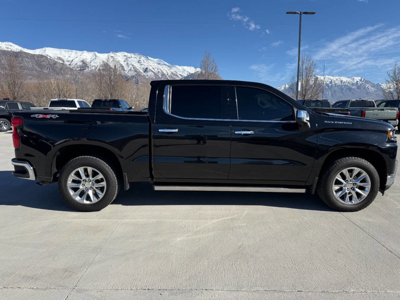 Used 2021 Chevrolet Silverado 1500 LTZ w/ LTZ Premium Package image 2