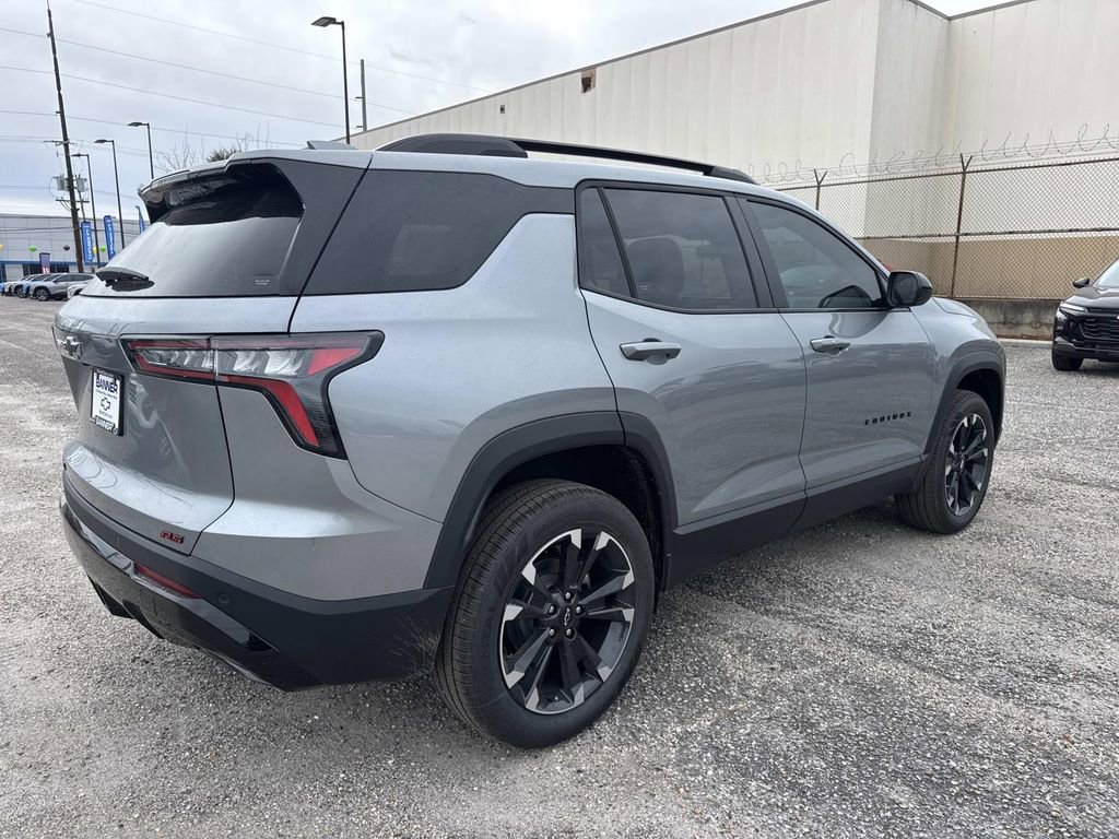 New 2026 Chevrolet Equinox RS w/ Convenience Package III FWD image 7