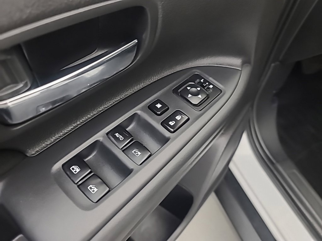 Used 2017 Mitsubishi Outlander ES FWD image 22